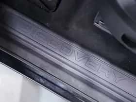 Land Rover Discovery Sport (2017) thumbnail 112