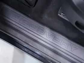 Land Rover Discovery Sport (2017) thumbnail 18