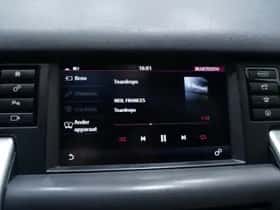Land Rover Discovery Sport (2017) thumbnail 36