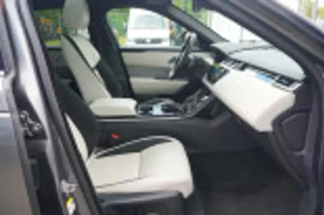 Range Rover Velar (2018) thumbnail 129