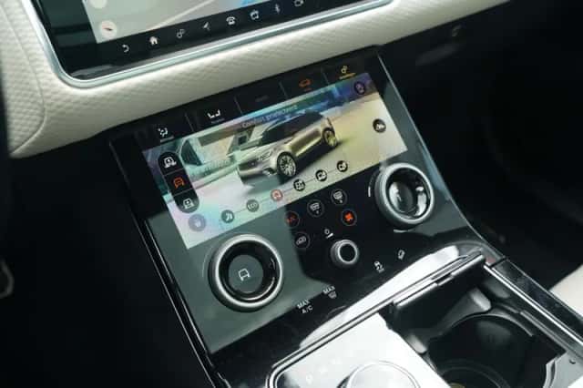 Range Rover Velar (2018) thumbnail 185
