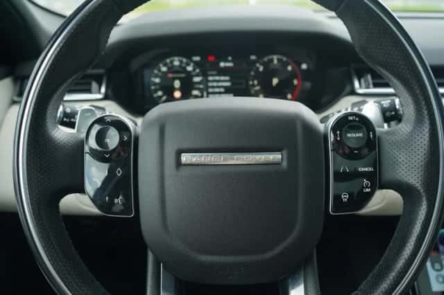 Range Rover Velar (2018) thumbnail 38