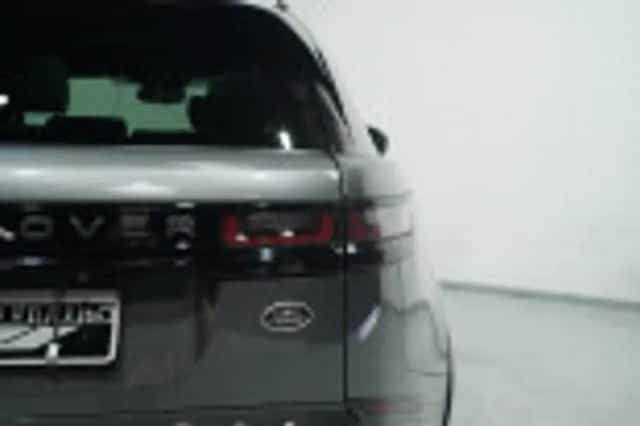 Range Rover Velar (2018) thumbnail 91