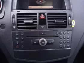 Mercedes-Benz C-Klasse (2009) thumbnail 41
