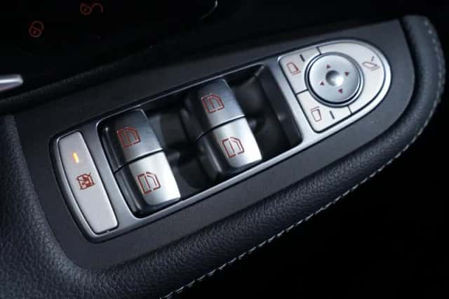 Mercedes-Benz C-Klasse (2020) thumbnail 128