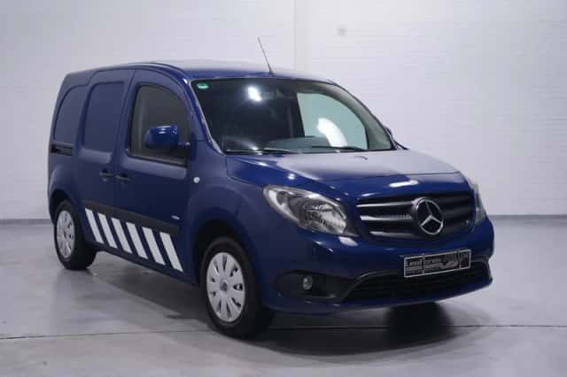 Mercedes-Benz Citan (2014) thumbnail 2