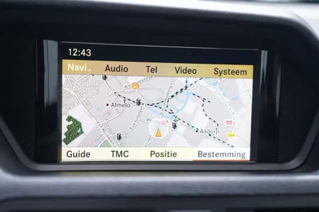 Mercedes-Benz E-Klasse (2012) thumbnail 127