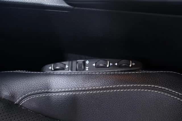 Mercedes-Benz E-Klasse (2012) thumbnail 129