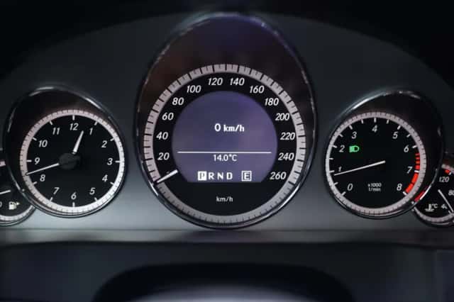 Mercedes-Benz E-Klasse (2012) thumbnail 18