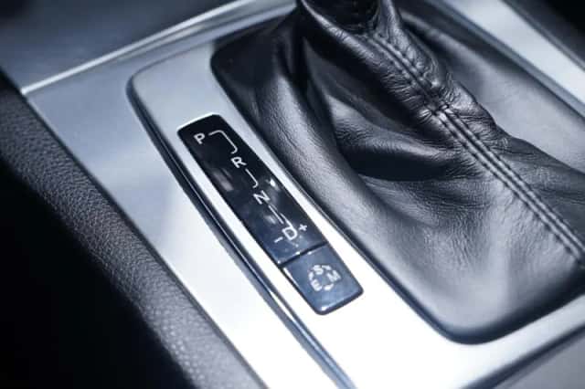 Mercedes-Benz E-Klasse (2012) thumbnail 28