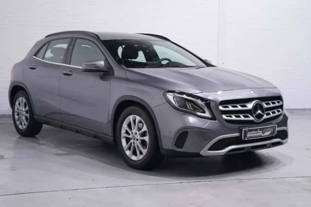 Mercedes-Benz GLA (2019) thumbnail 4