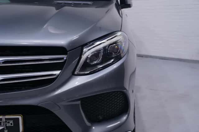 Mercedes-Benz GLE (2017) thumbnail 11