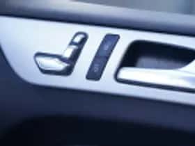 Mercedes-Benz GLE (2017) thumbnail 121