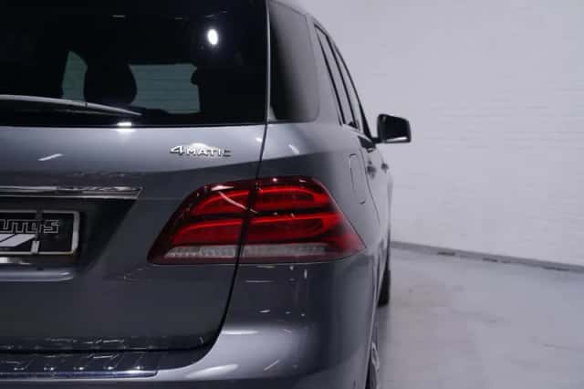 Mercedes-Benz GLE (2017) thumbnail 14