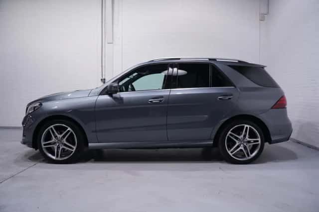 Mercedes-Benz GLE (2017) thumbnail 4