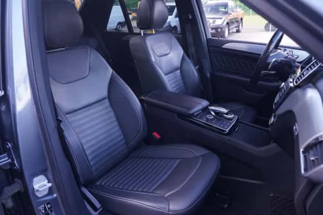 Mercedes-Benz GLE (2017) thumbnail 71