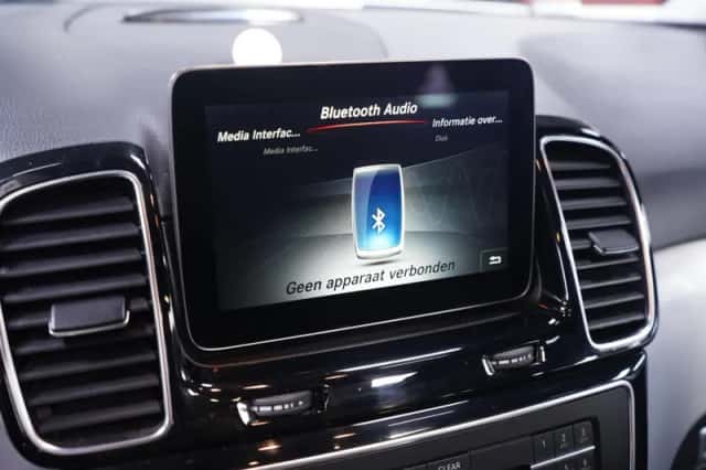 Mercedes-Benz GLE (2017) thumbnail 77