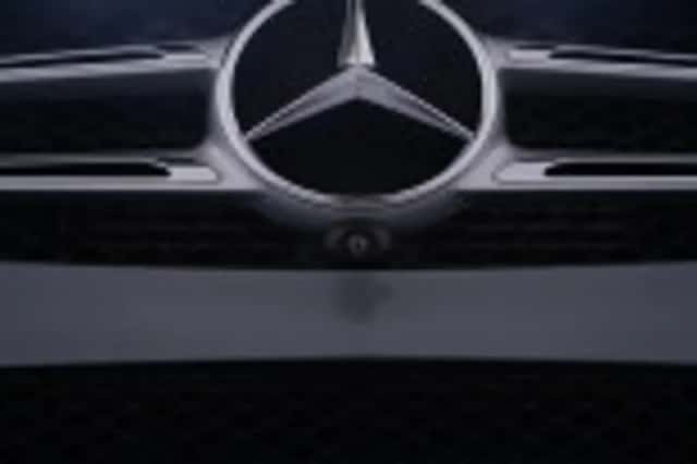 Mercedes-Benz GLE (2017) thumbnail 100