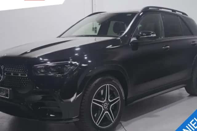 Mercedes-Benz GLE (2024) thumbnail 1