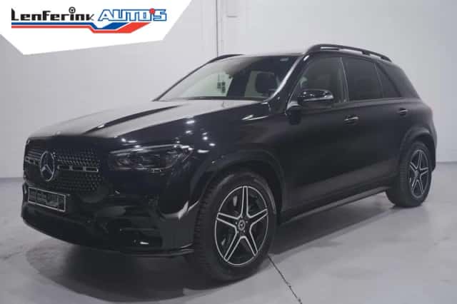 Mercedes-Benz GLE (2024) thumbnail 2