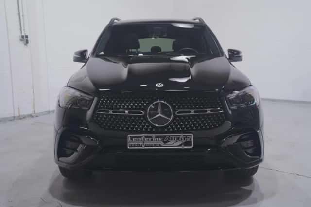Mercedes-Benz GLE (2024) thumbnail 3