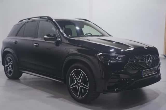 Mercedes-Benz GLE (2024) thumbnail 4