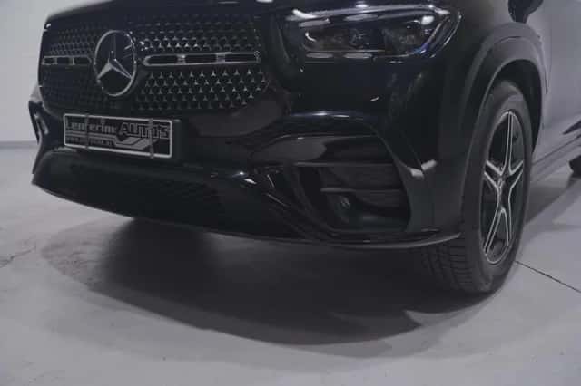 Mercedes-Benz GLE (2024) thumbnail 6