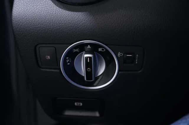 Mercedes-Benz SLK-Klasse (2011) thumbnail 125