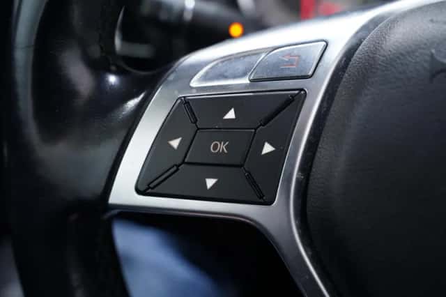 Mercedes-Benz SLK-Klasse (2011) thumbnail 29