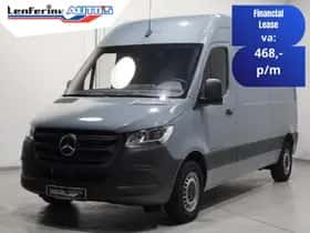 Mercedes-Benz Sprinter (2024) thumbnail 2