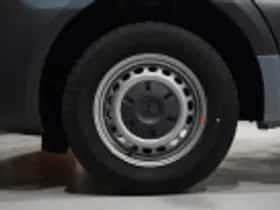 Mercedes-Benz Sprinter (2024) thumbnail 55