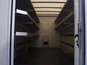 Mercedes-Benz Sprinter (2023) thumbnail 11