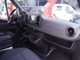 Mercedes-Benz Sprinter (2023) thumbnail 26