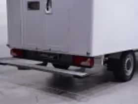 Mercedes-Benz Sprinter (2023) thumbnail 62