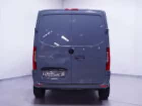 Mercedes-Benz Sprinter (2024) thumbnail 48