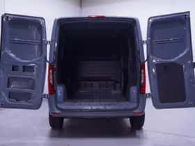 Mercedes-Benz Sprinter (2024) thumbnail 88