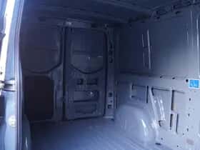 Mercedes-Benz Sprinter (2024) thumbnail 90