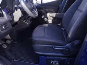 Mercedes-Benz Sprinter (2024) thumbnail 103