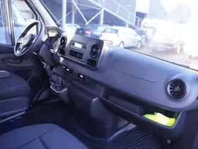 Mercedes-Benz Sprinter (2024) thumbnail 30