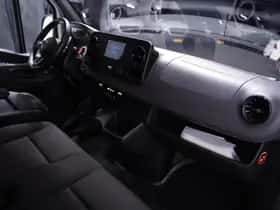 Mercedes-Benz Sprinter (2021) thumbnail 33