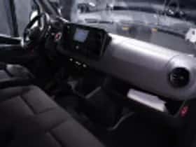 Mercedes-Benz Sprinter (2021) thumbnail 85