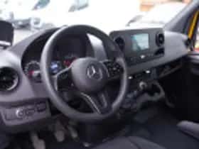 Mercedes-Benz Sprinter (2022) thumbnail 82