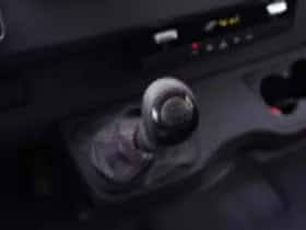 Mercedes-Benz Sprinter (2022) thumbnail 85