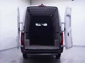 Mercedes-Benz Sprinter (2023) thumbnail 116