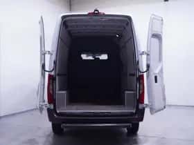 Mercedes-Benz Sprinter (2023) thumbnail 14