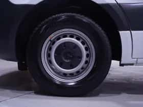 Mercedes-Benz Sprinter (2023) thumbnail 22