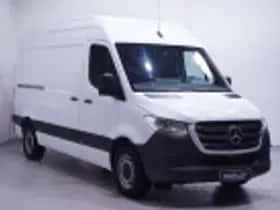 Mercedes-Benz Sprinter (2023) thumbnail 54