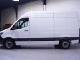 Mercedes-Benz Sprinter (2023) thumbnail 59