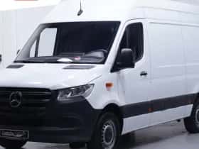 Mercedes-Benz Sprinter (2022) thumbnail 1
