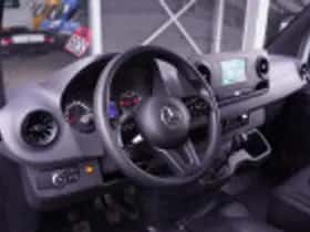 Mercedes-Benz Sprinter (2022) thumbnail 80